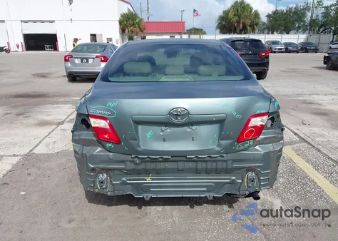 2007 Toyota Camry Le z USA, uszkodzony, nr VIN 4T1BE46K07U618279